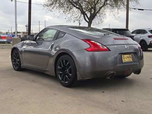 Used 2016 Nissan 370Z Coupe image 5