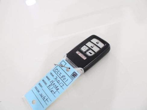 Used 2017 Honda Pilot Elite image 12