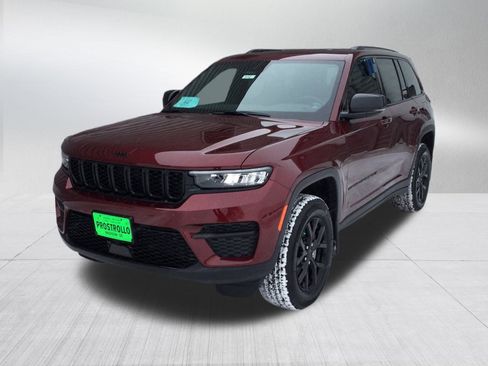 New 2025 Jeep Grand Cherokee Altitude w/ Trailer Tow Package image 2