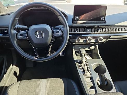 Used 2025 Honda Civic Sport image 16