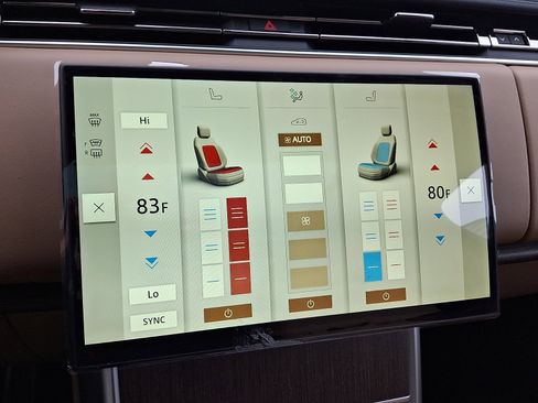 New 2026 Land Rover Range Rover Long Wheelbase SE image 14