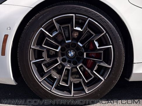 Used 2026 BMW M5 w/ M Driver's Package AWD/4WD image 8