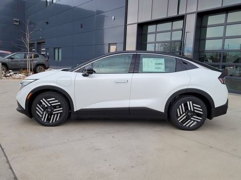 New 2026 Nissan Leaf SV+ image 2