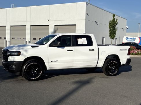 Used 2026 RAM 1500 Warlock AWD/4WD image 5
