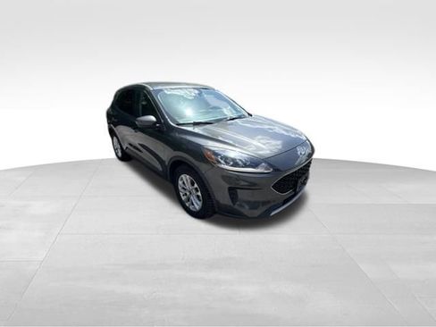 Used 2020 Ford Escape SE FWD image 3