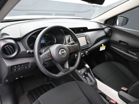 New 2025 Nissan Kicks Play S w/ Interior Electronics Package image 18