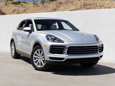 Certified 2019 Porsche Cayenne S AWD/4WD image 9