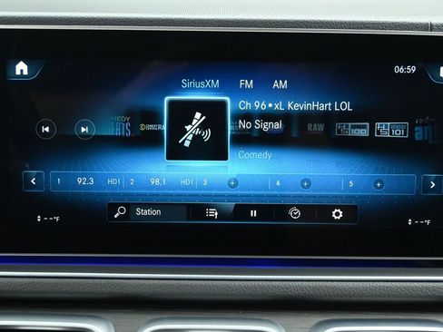 Used 2023 Mercedes-Benz GLE 450 4MATIC w/ AMG Line Exterior image 38