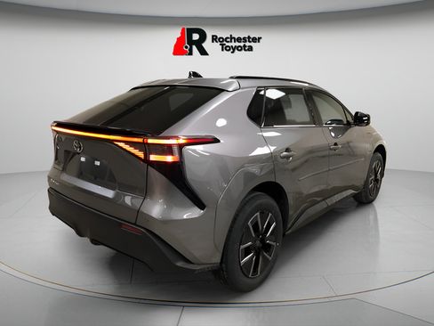 Used 2026 Toyota bZ AWD/4WD image 3