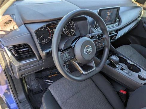 Used 2021 Nissan Rogue SV image 20