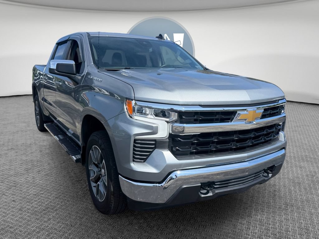 Certified 2025 Chevrolet Silverado 1500 LT AWD/4WD image 1