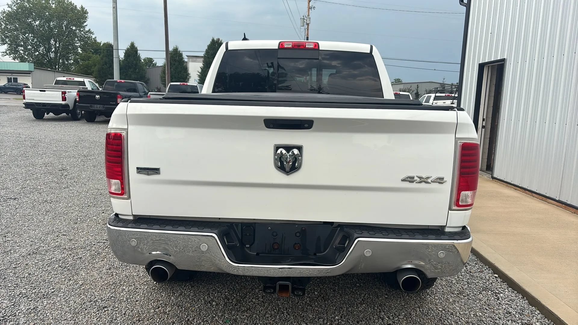 Used 2014 RAM 1500 Laramie w/ Convenience Group AWD/4WD image 4