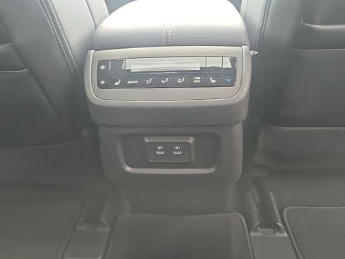 New 2026 Nissan Pathfinder SL w/ SL Premium Package AWD/4WD image 31