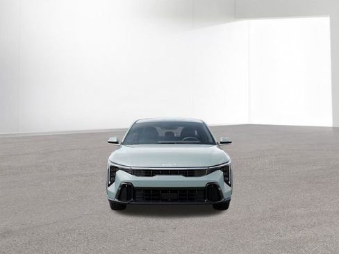 New 2025 Kia K4 GT-Line image 2