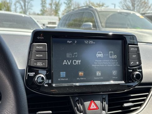 Used 2019 Hyundai Elantra GT image 25