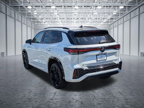 New 2026 Volkswagen Tiguan SE R-Line AWD/4WD image 3