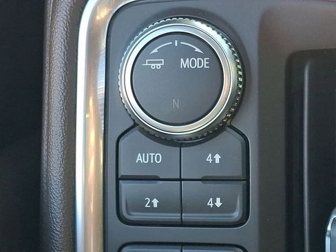 Used 2021 GMC Sierra 2500 SLT w/ SLT Premium Package image 24