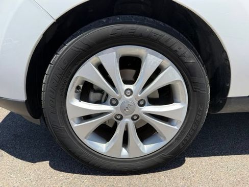 Used 2016 Kia Soul + FWD image 33