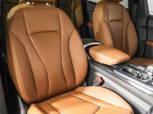 Used 2022 Audi Q8 Premium Plus w/ Premium Plus Package image 50