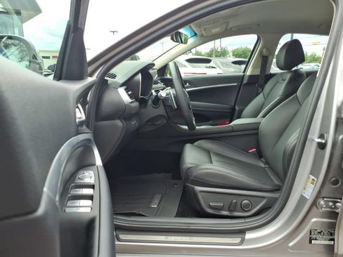 Used 2026 Genesis G70 2.5T AWD/4WD image 16
