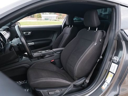 Used 2017 Ford Mustang GT image 15