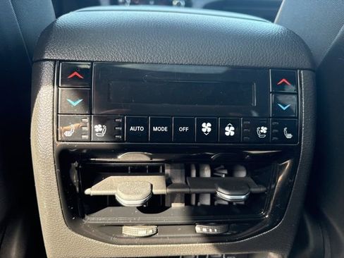 Used 2023 Jeep Grand Cherokee L Summit image 29