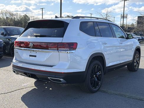 New 2026 Volkswagen Atlas SE FWD image 5