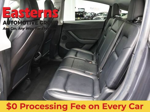 Used 2021 Tesla Model Y Long Range AWD/4WD image 16