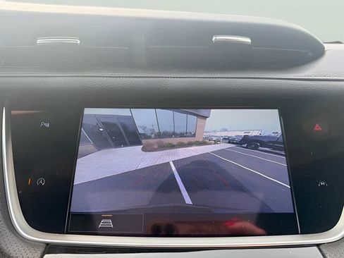 Used 2022 Cadillac XT6 Luxury image 22