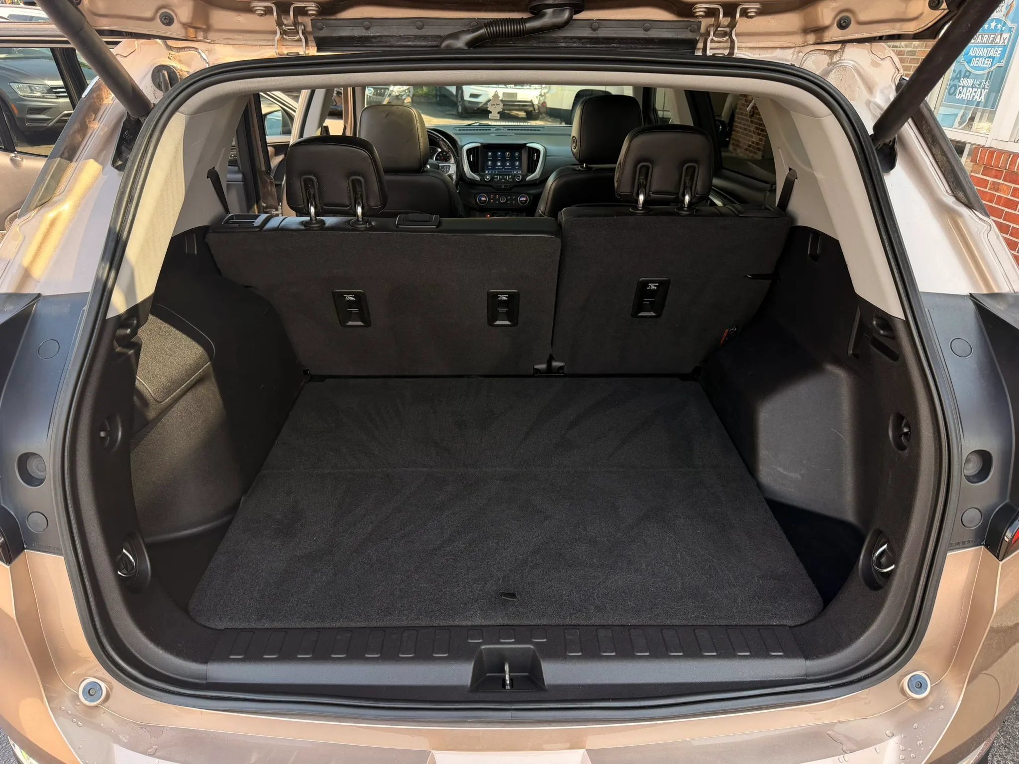 Used 2018 GMC Terrain SLT w/ Preferred Package AWD/4WD image 12