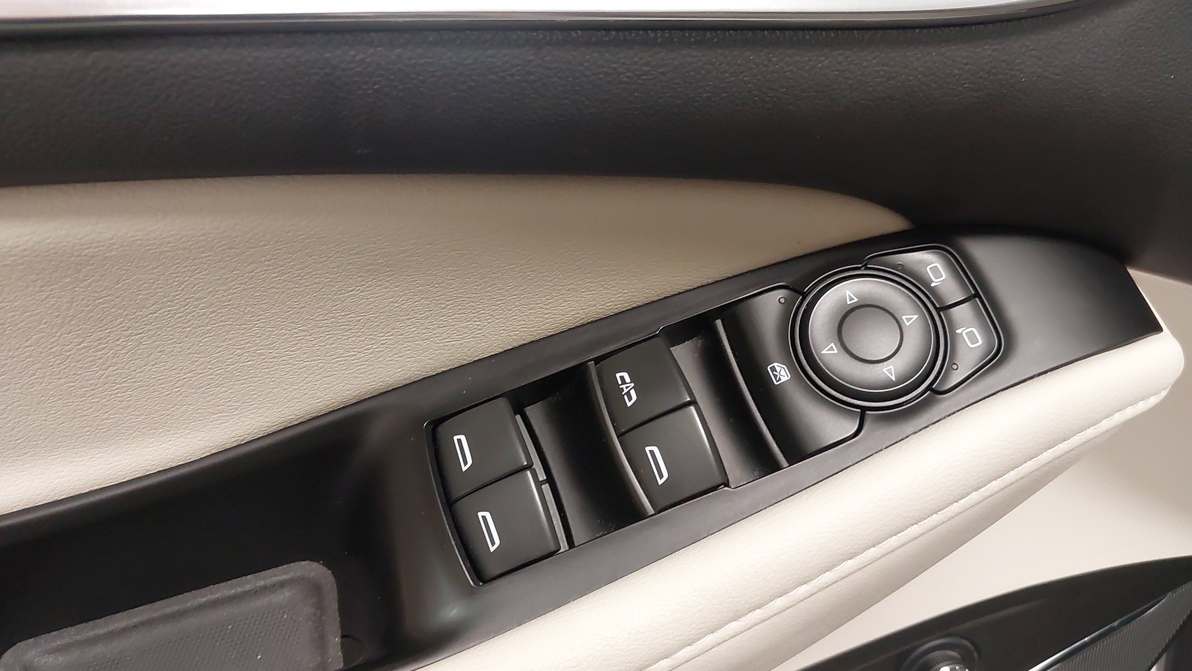 Used 2023 Buick Enclave Essence AWD/4WD image 25