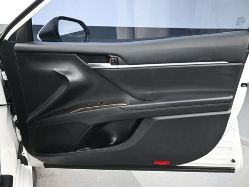 Used 2023 Toyota Camry SE FWD image 37