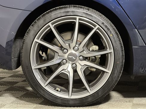 Used 2023 Genesis G70 2.0T image 10