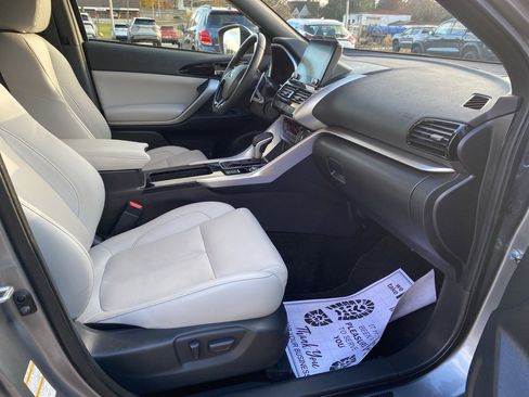 Used 2023 Mitsubishi Eclipse Cross SEL image 11