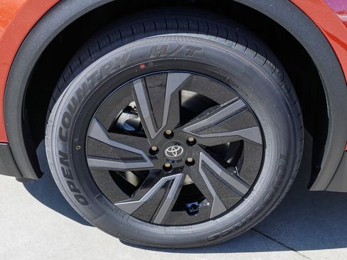 New 2026 Toyota C-HR AWD/4WD image 12