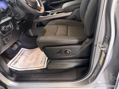 Used 2025 RAM 1500 Big Horn AWD/4WD image 22