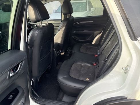 Used 2018 MAZDA CX-5 Touring w/ Preferred Equipment Package image 9