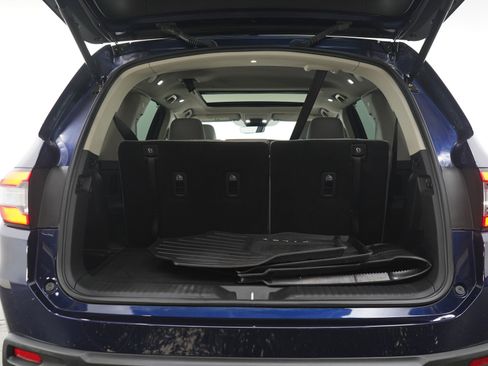 Used 2025 Honda Pilot Touring image 19