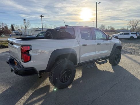New 2026 Chevrolet Colorado ZR2 w/ ZR2 Bison Edition image 4