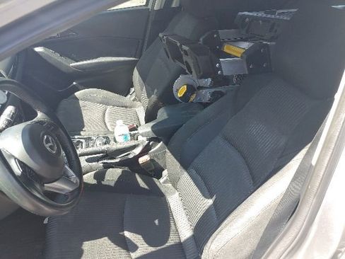 Used 2015 MAZDA MAZDA3 i Touring FWD image 9