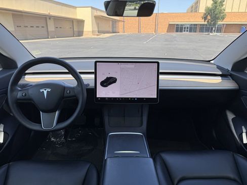 Used 2021 Tesla Model 3 Standard Range Plus RWD image 17