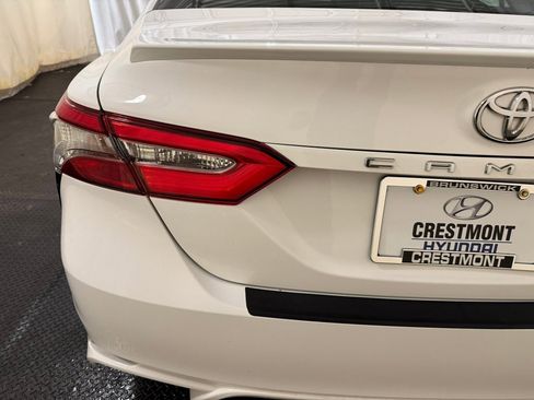 Used 2018 Toyota Camry SE image 10