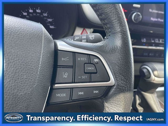 Used 2024 Toyota Sienna XLE FWD image 24