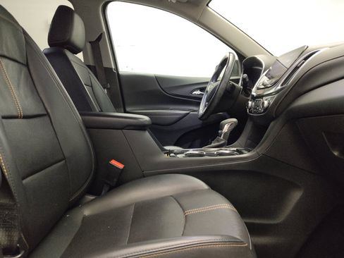 Used 2022 Chevrolet Equinox Premier AWD/4WD image 21