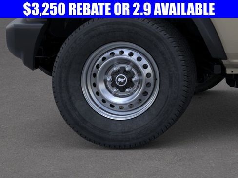 New 2025 Ford Bronco 4-Door image 21