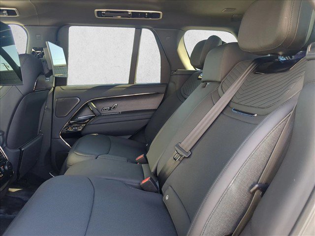 New 2026 Land Rover Range Rover SV AWD/4WD image 16