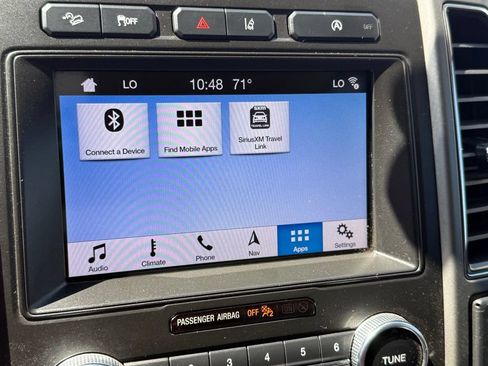 Used 2019 Ford Expedition XLT w/ Equipment Group 202A AWD/4WD image 25