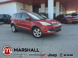 Used 2015 Ford Escape SE FWD video 1