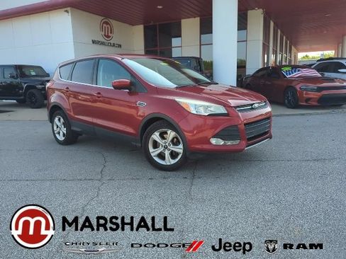 Used 2015 Ford Escape SE FWD image 1