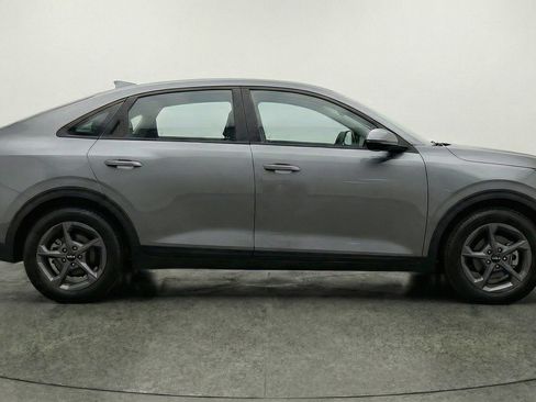 Used 2025 Kia K4 LXS image 11